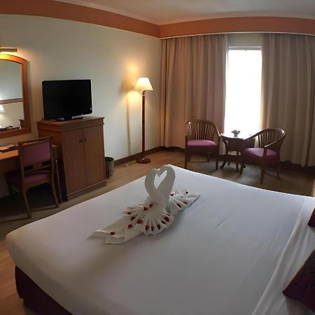 האט יאי Sakura Hotel מראה חיצוני תמונה