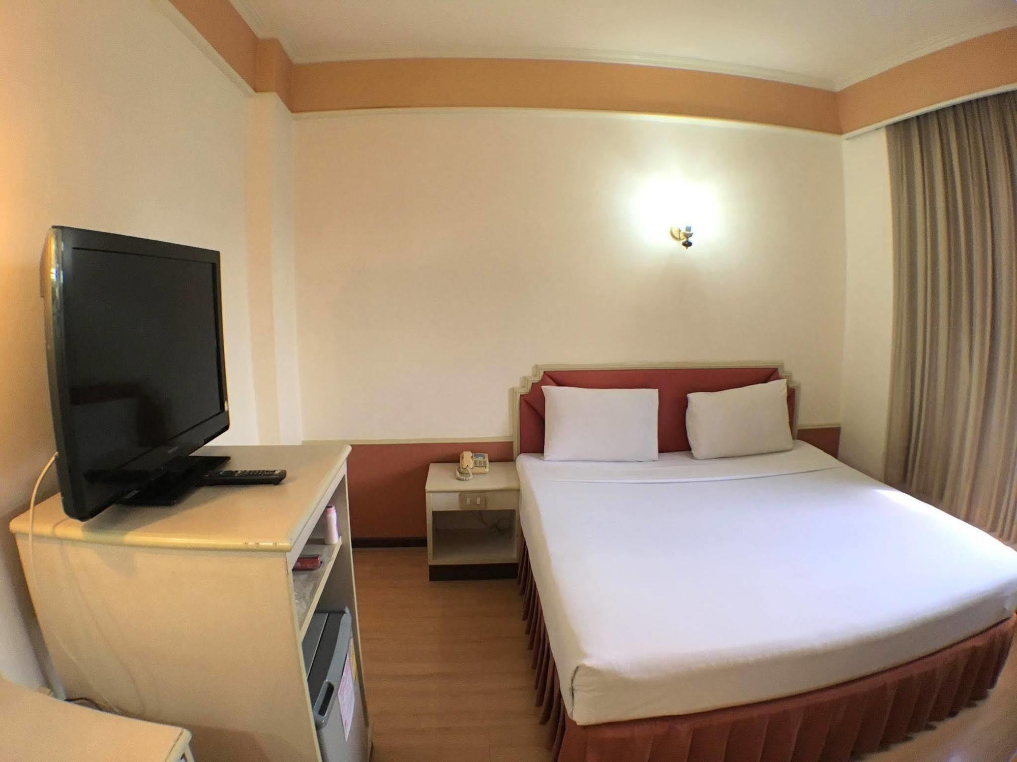 האט יאי Sakura Hotel מראה חיצוני תמונה